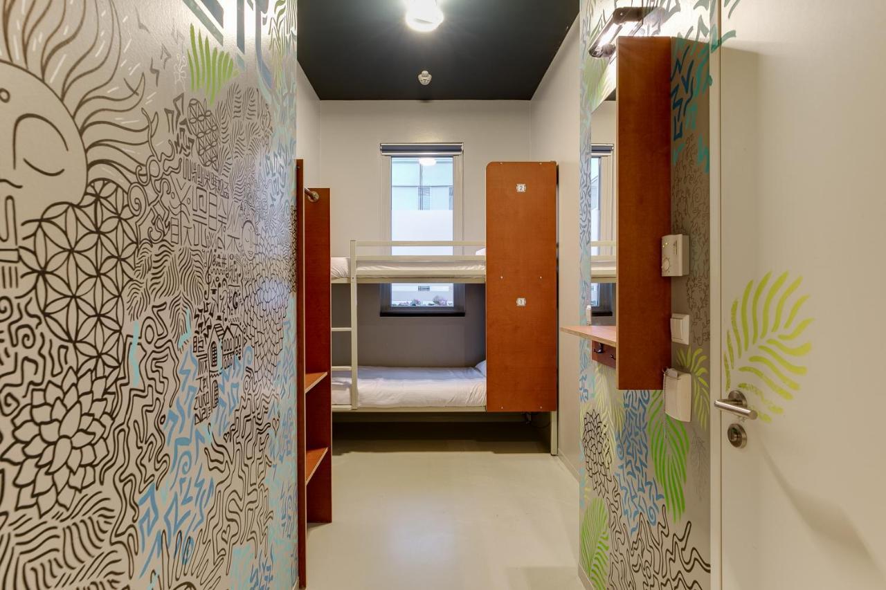 Zweibettzimmer mit eigenem Bad – privates Zimmer
